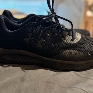 Under Armour Men's Black Athletic Shoes